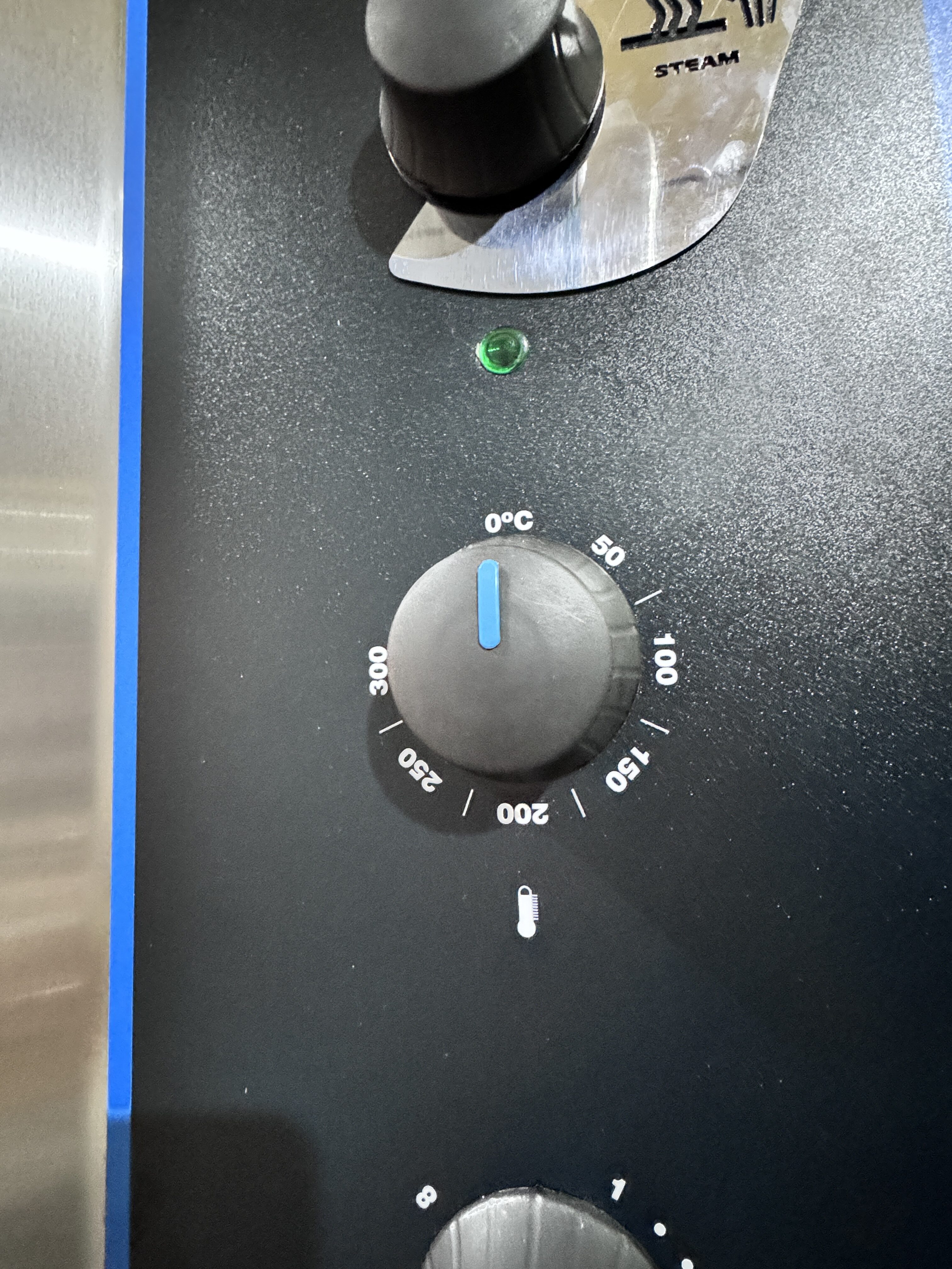Cuptor patiserie profesional electric cu convectie 40 tavi GN 1/1 sau 600×400, 380 V
