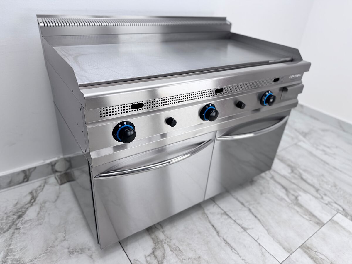 Gratar/Grill profesional pe gaz cu suprafata neteda, placa gratar 1200x700x300mm, de banc Gratar/Grill profesional pe gaz cu suprafata neteda, placa gratar 1200x700x300mm, de banc