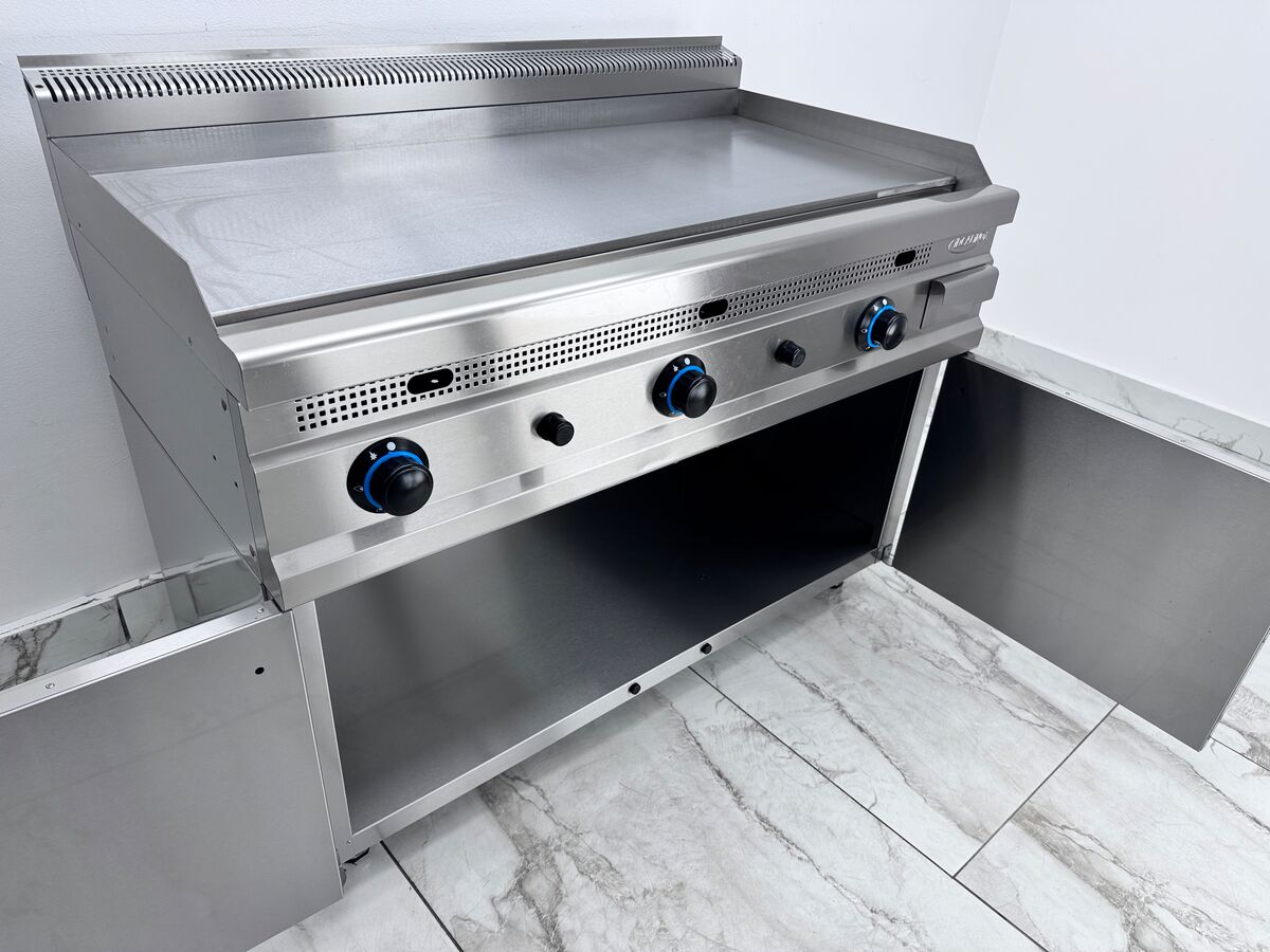 Gratar/Grill profesional pe gaz cu suprafata neteda, placa gratar 1200x700x300mm, de banc Gratar/Grill profesional pe gaz cu suprafata neteda, placa gratar 1200x700x300mm, de banc