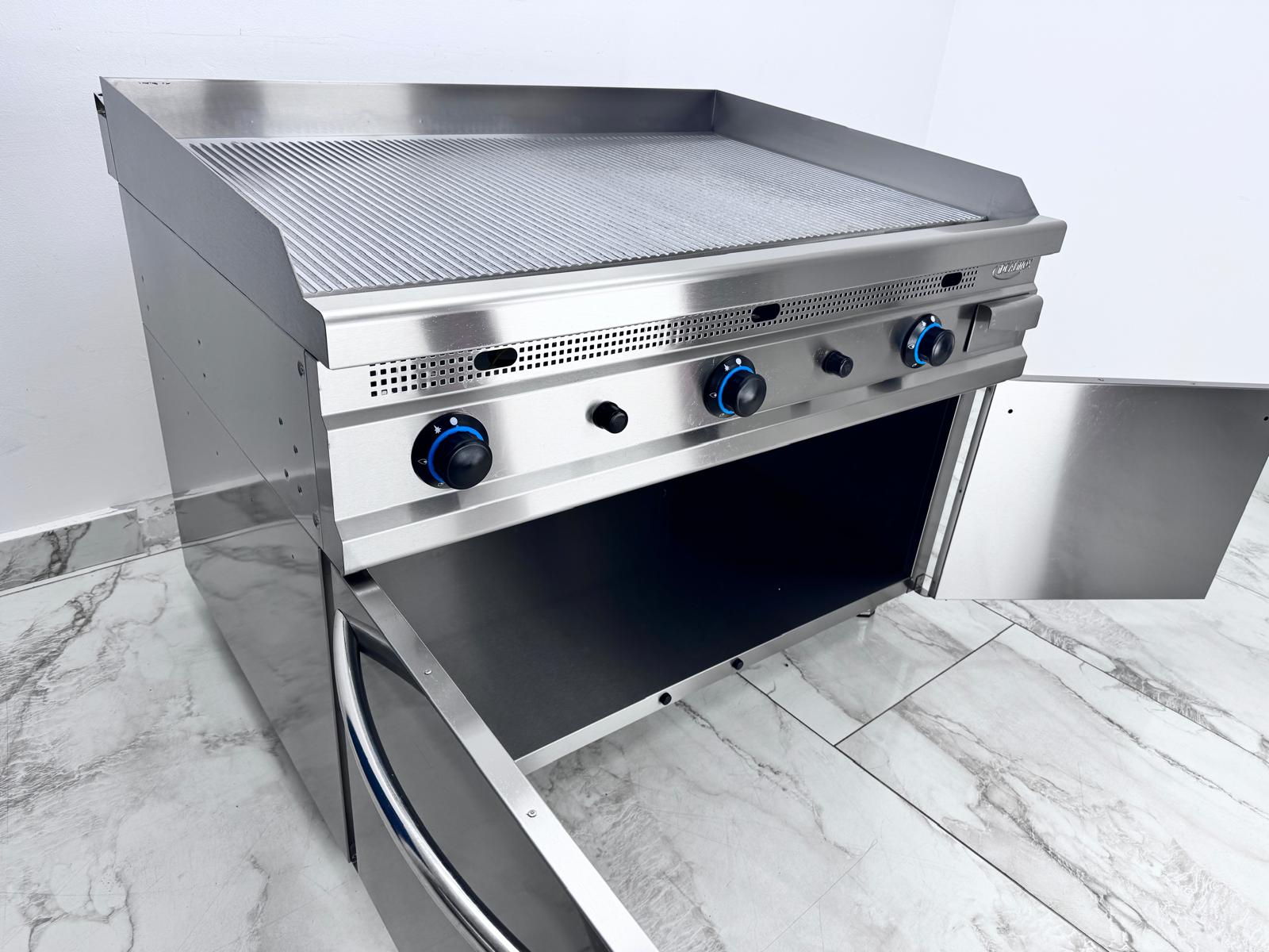Gratar, grill profesional pe gaz cu placa striata 1200x900x850mm Gratar, grill profesional pe gaz cu placa striata 1200x900x850mm